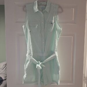 Vineyard Vines Striped Performance Top in Mint and White